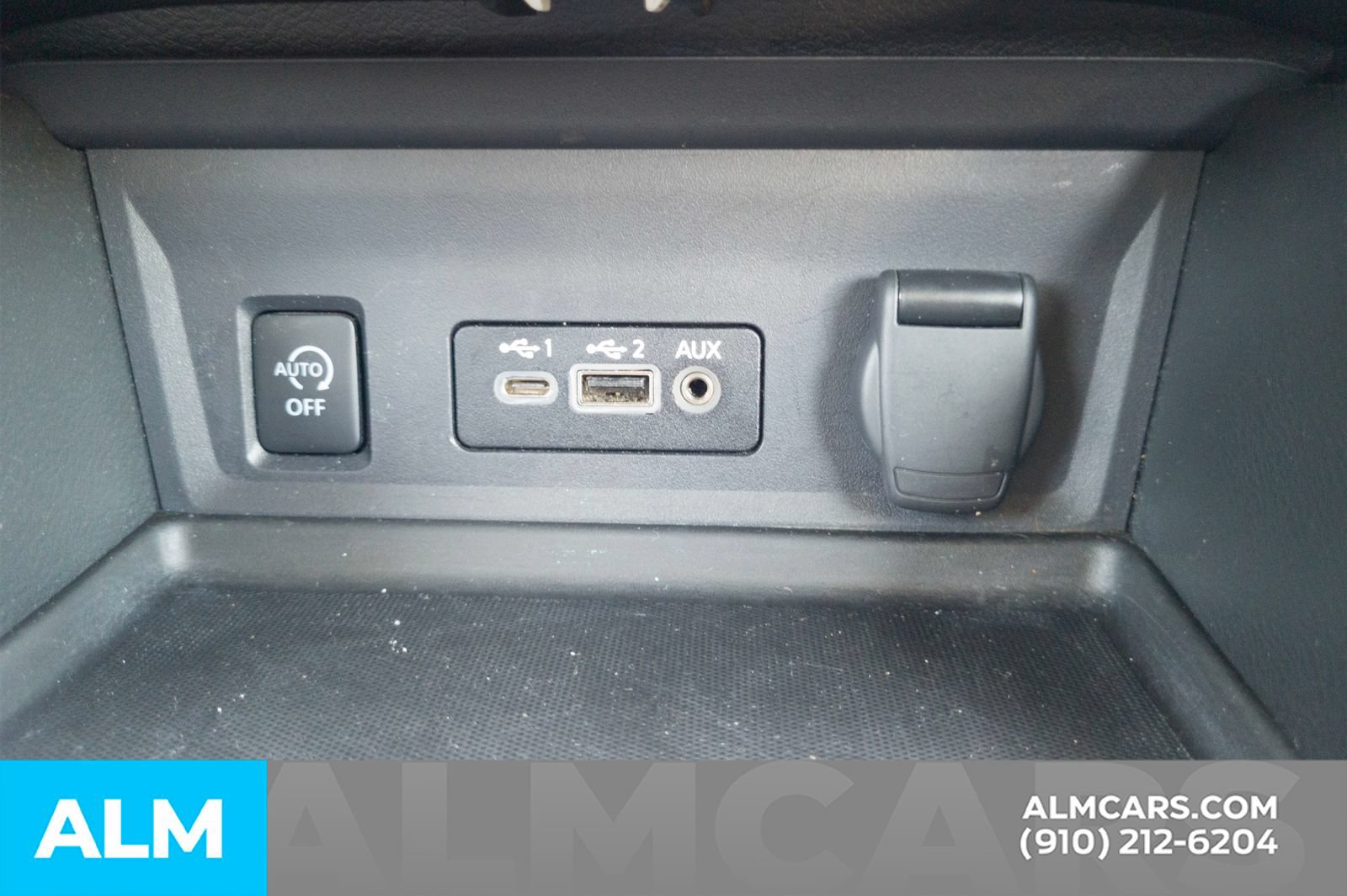 Used 2024 Nissan Sentra SV FWD image 10