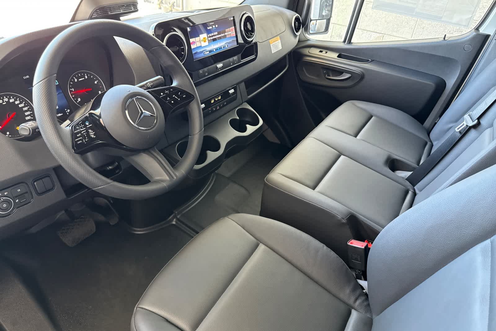 New 2026 Mercedes-Benz Sprinter 2500 image 9