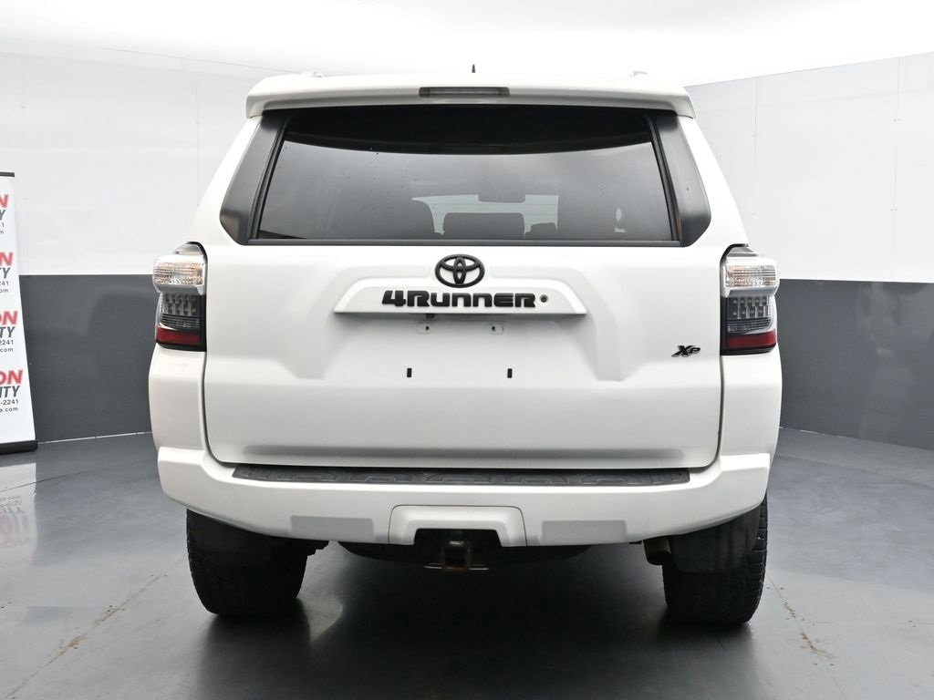 Used 2016 Toyota 4Runner SR5 image 8
