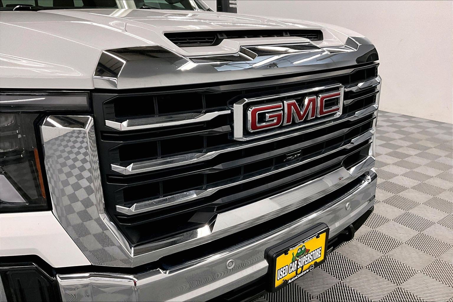 Used 2024 GMC Sierra 3500 SLT w/ SLT Premium Package AWD/4WD image 34