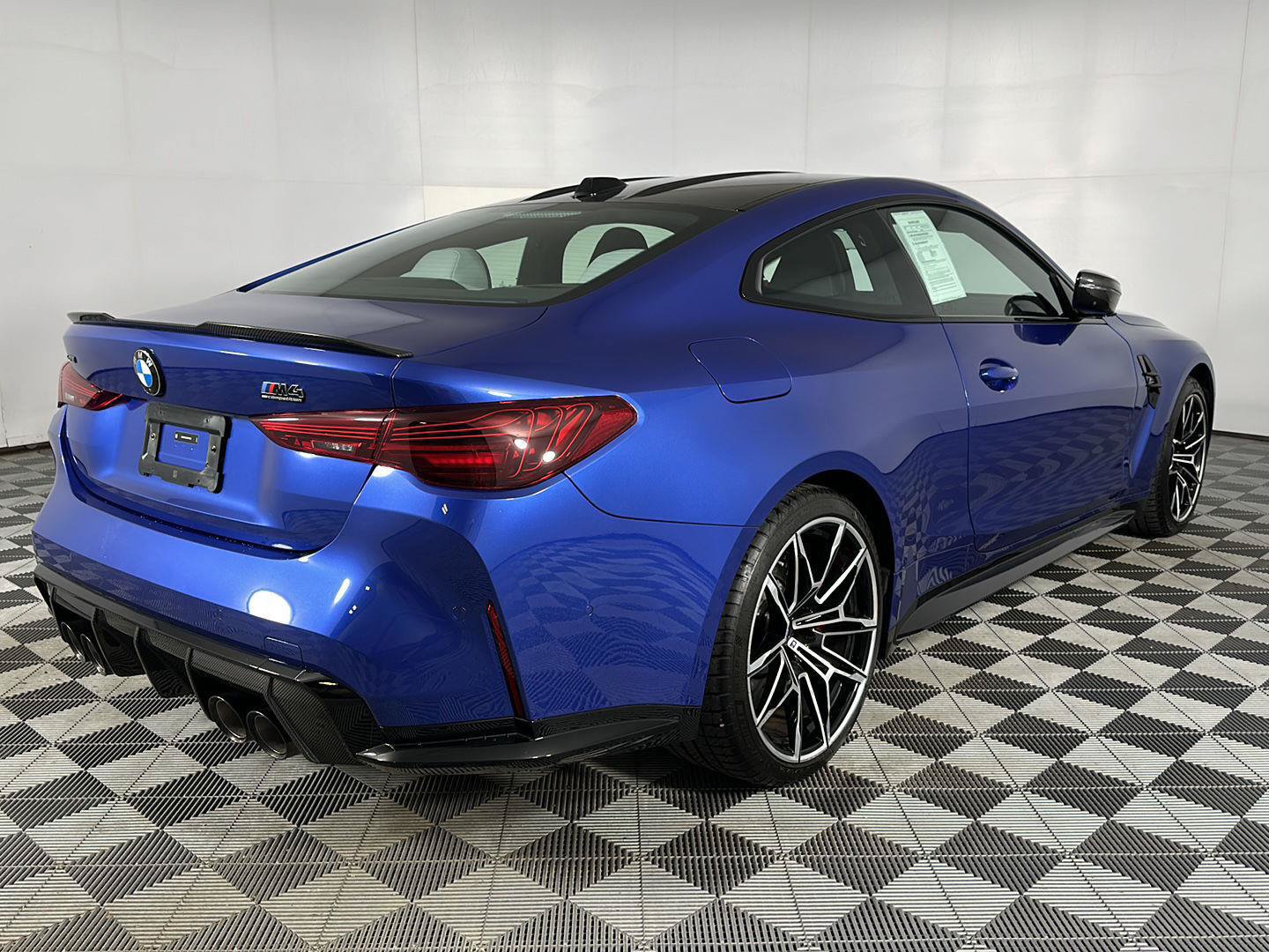 Used 2027 BMW M4 xDrive Competition w/ M Carbon Exterior Package AWD/4WD image 27