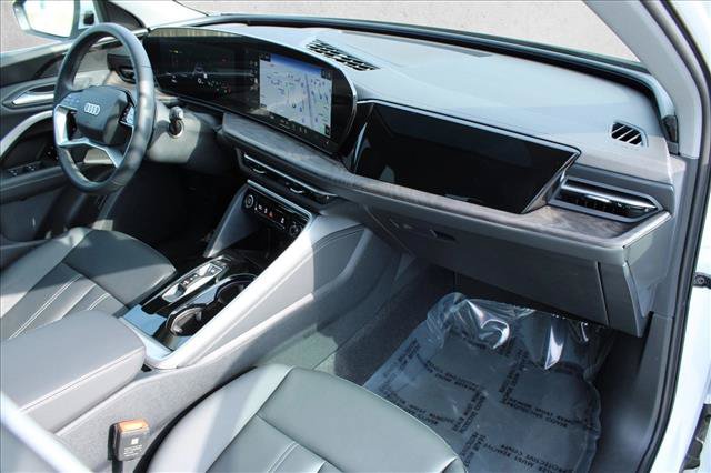 Certified 2025 Audi Q5 Premium w/ Convenience Package AWD/4WD image 28