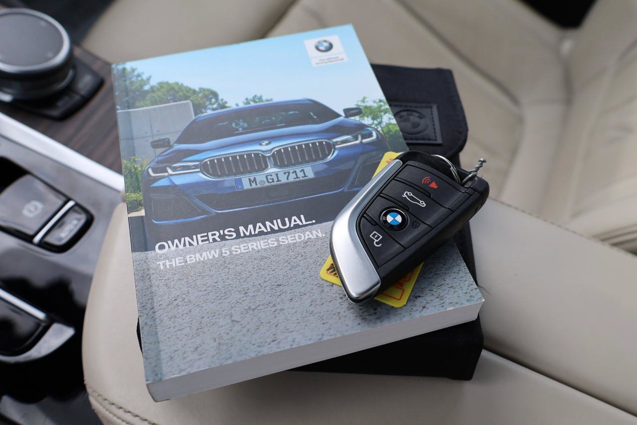 Used 2021 BMW 540i w/ Luxury Seating Package RWD image 10
