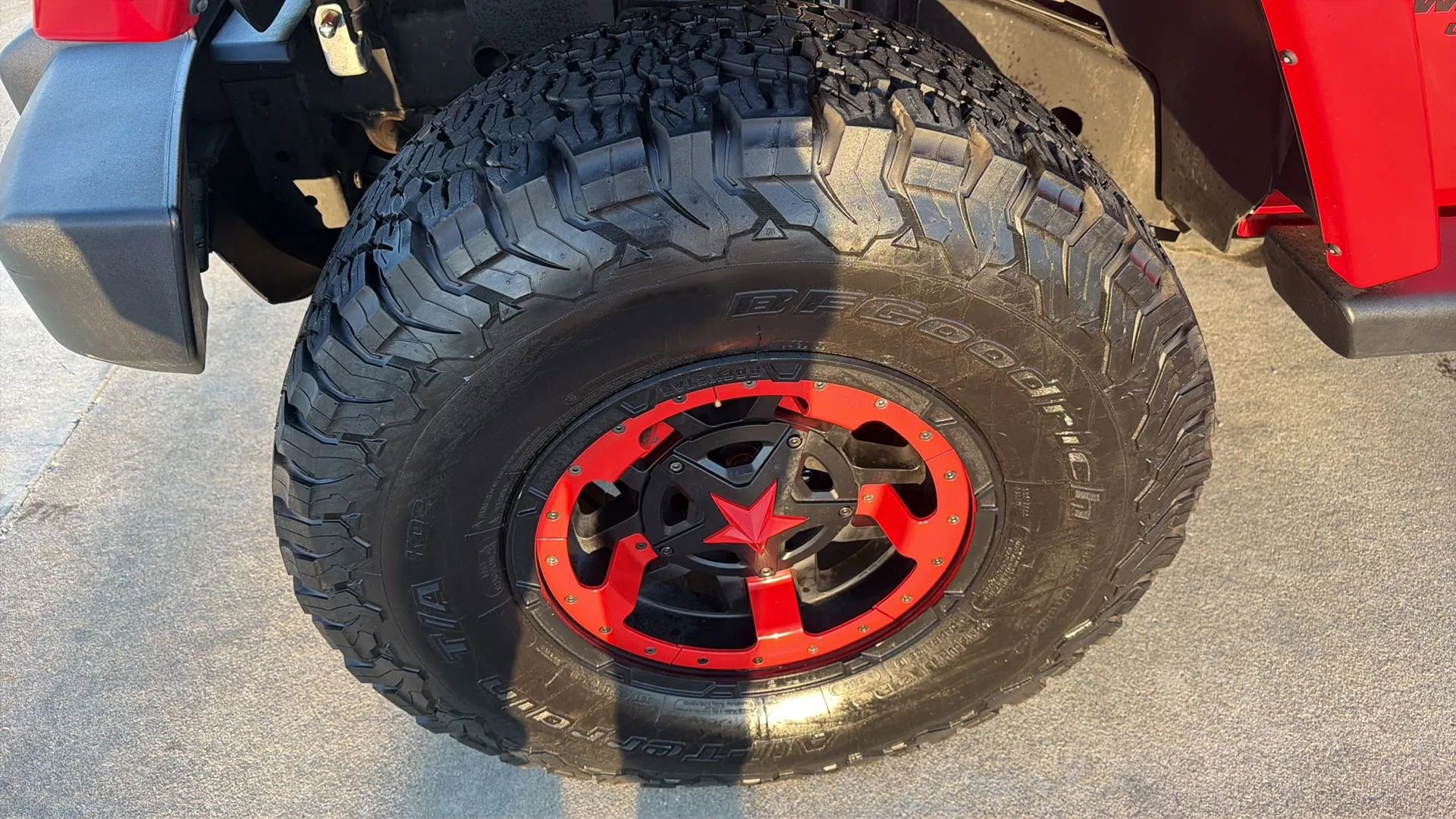 Used 2015 Jeep Wrangler Unlimited Sahara w/ Trailer Tow Group image 31