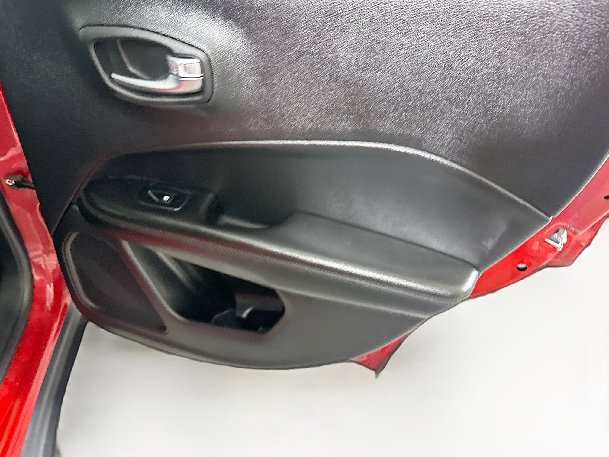 Used 2018 Jeep Compass Altitude image 27