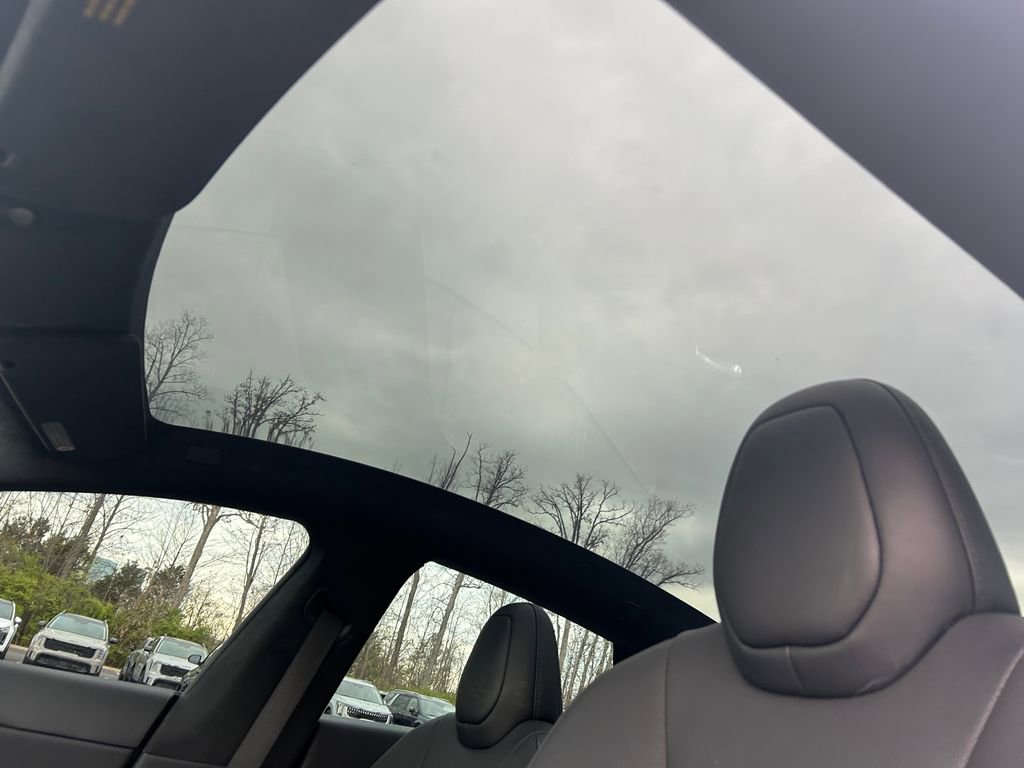 Used 2023 Tesla Model S Plaid image 19