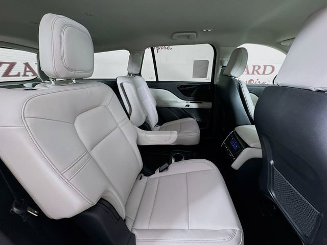 New 2026 Lincoln Aviator AWD image 29
