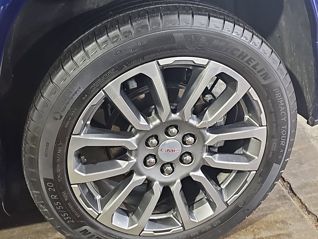 Certified 2023 GMC Acadia Denali w/ Denali Ultimate Package AWD/4WD image 41