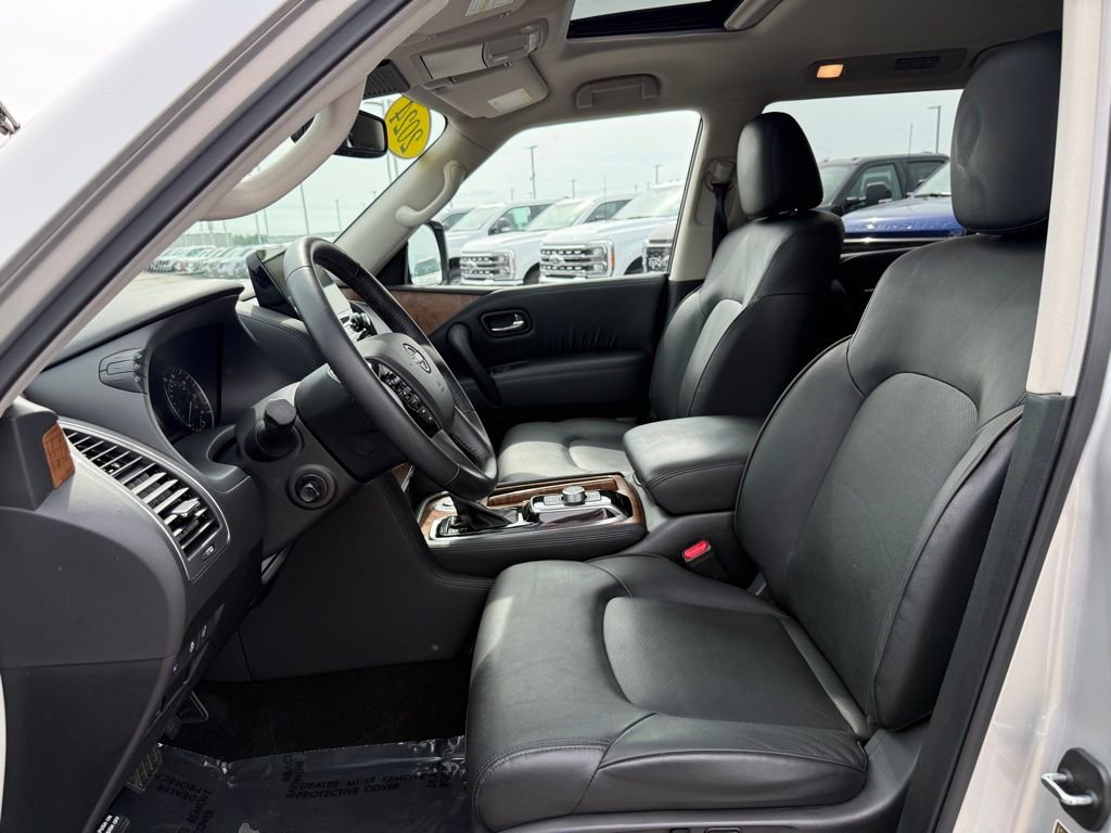Used 2024 Nissan Armada SL w/ Captain's Chairs Package RWD image 5