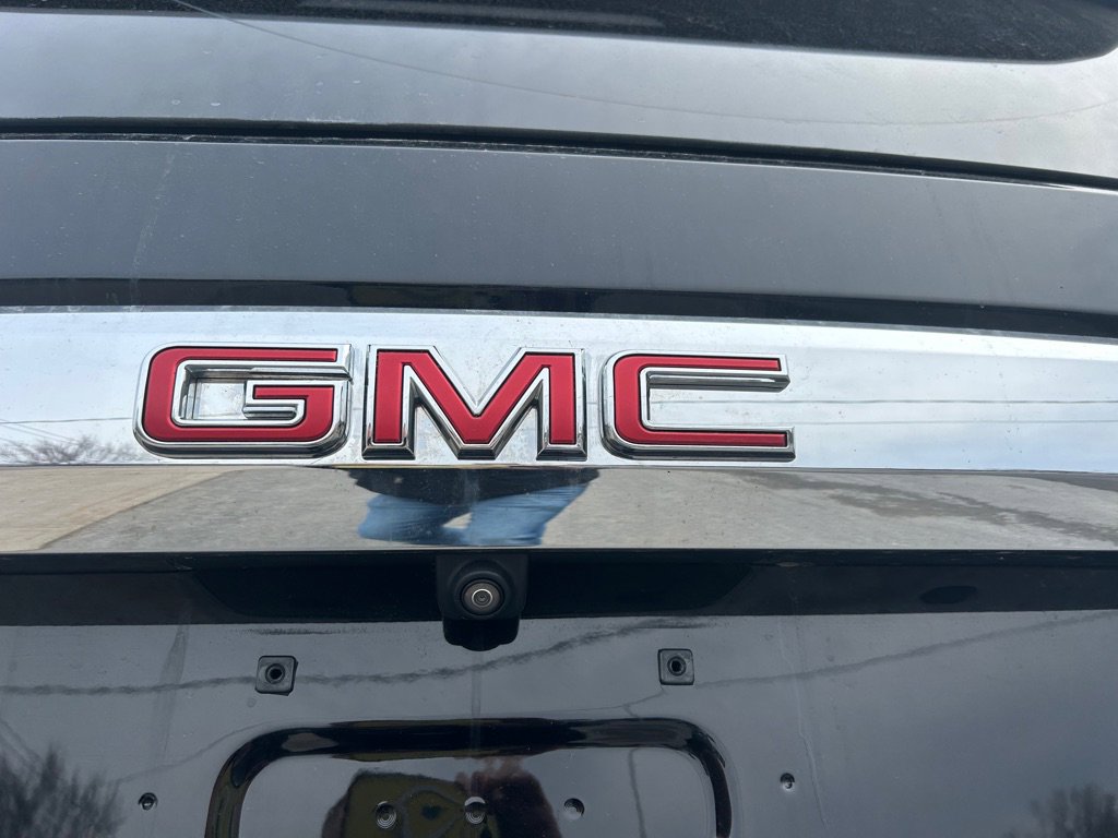 Used 2022 GMC Yukon XL SLE image 12