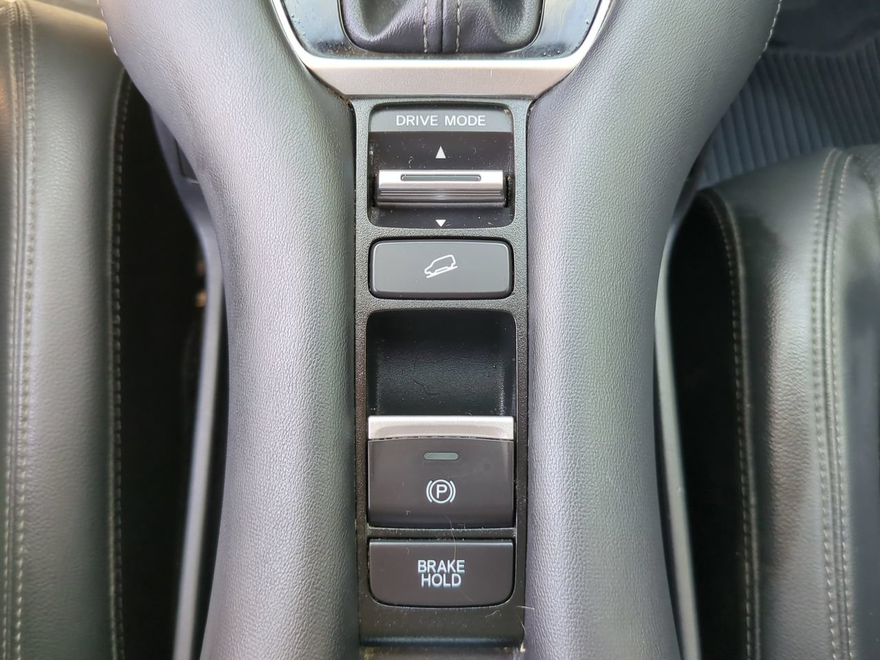 Certified 2023 Honda HR-V EX-L image 27