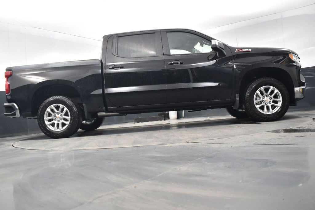 New 2026 Chevrolet Silverado 1500 LT image 17