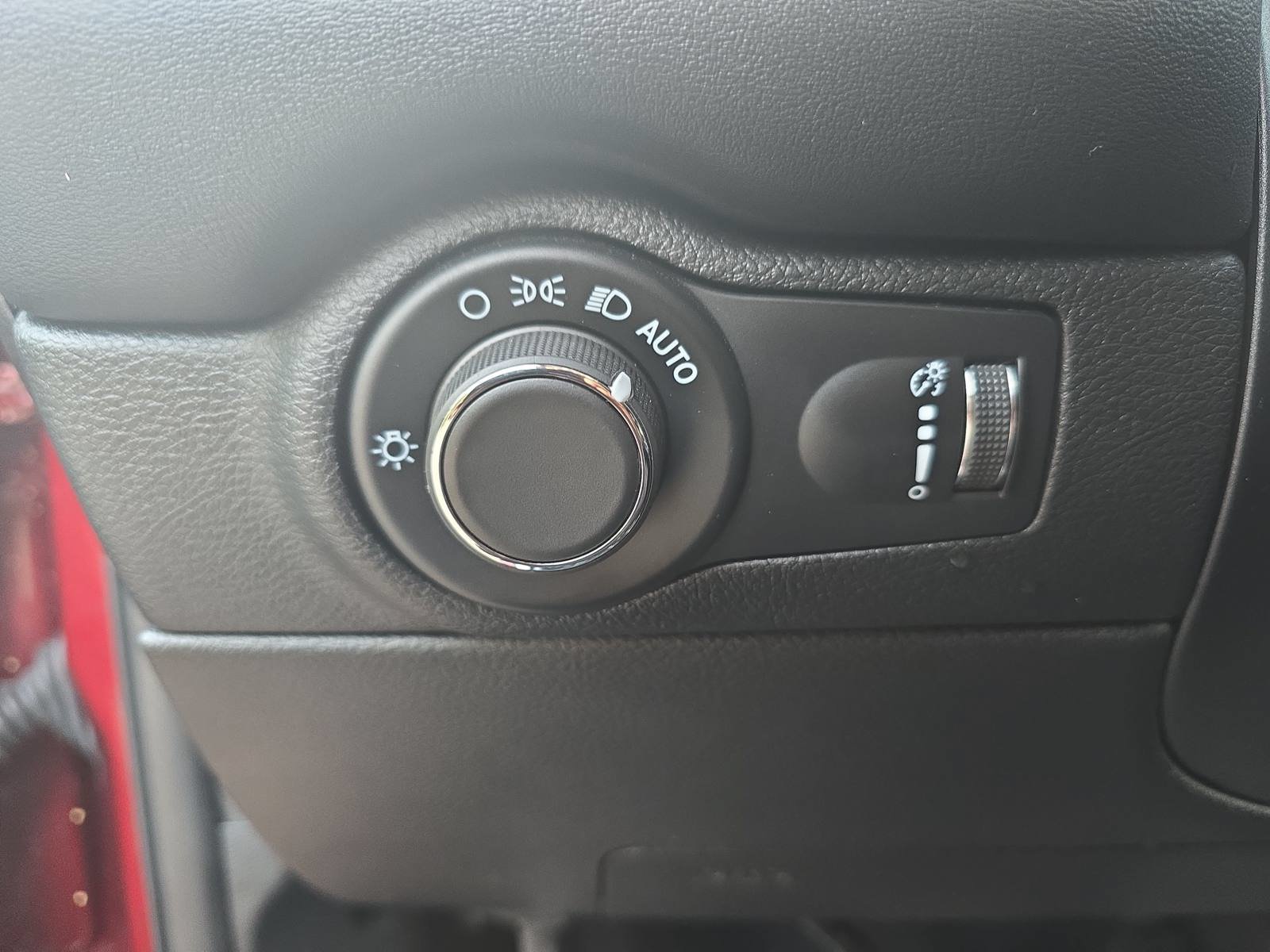 Used 2025 Dodge Durango R/T AWD/4WD image 26