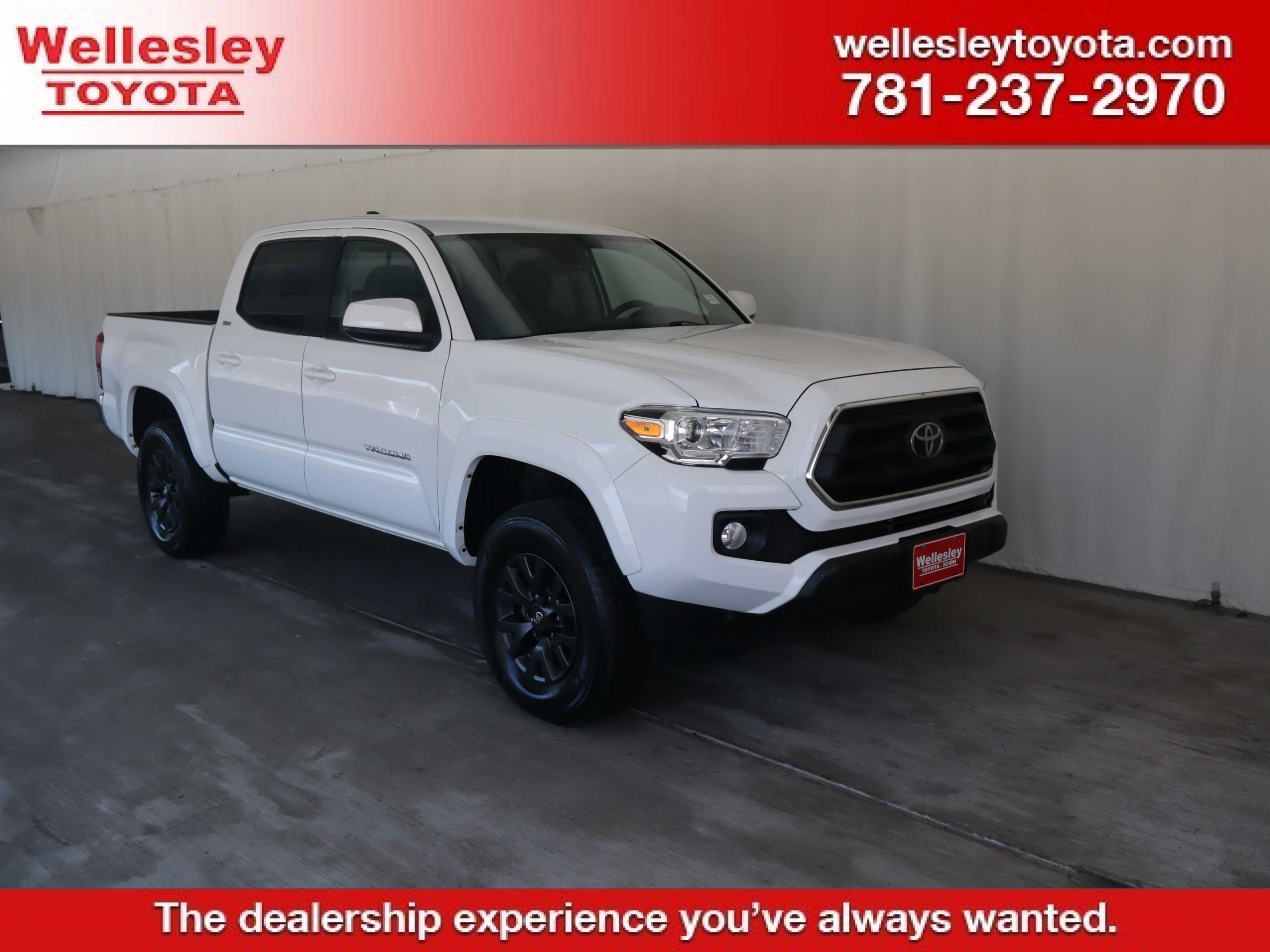 Used 2023 Toyota Tacoma SR5 AWD/4WD image 1