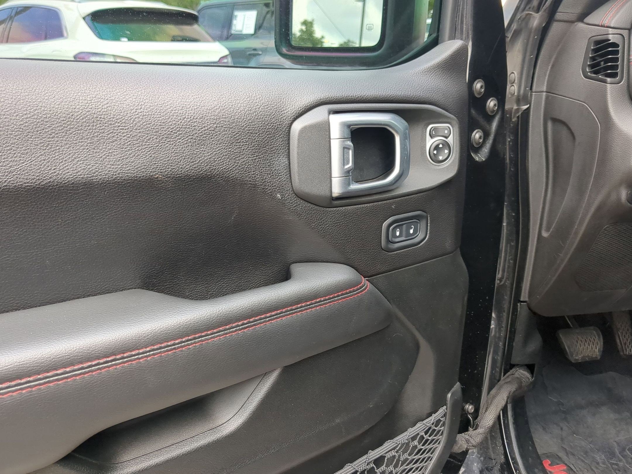Used 2020 Jeep Gladiator Rubicon image 12