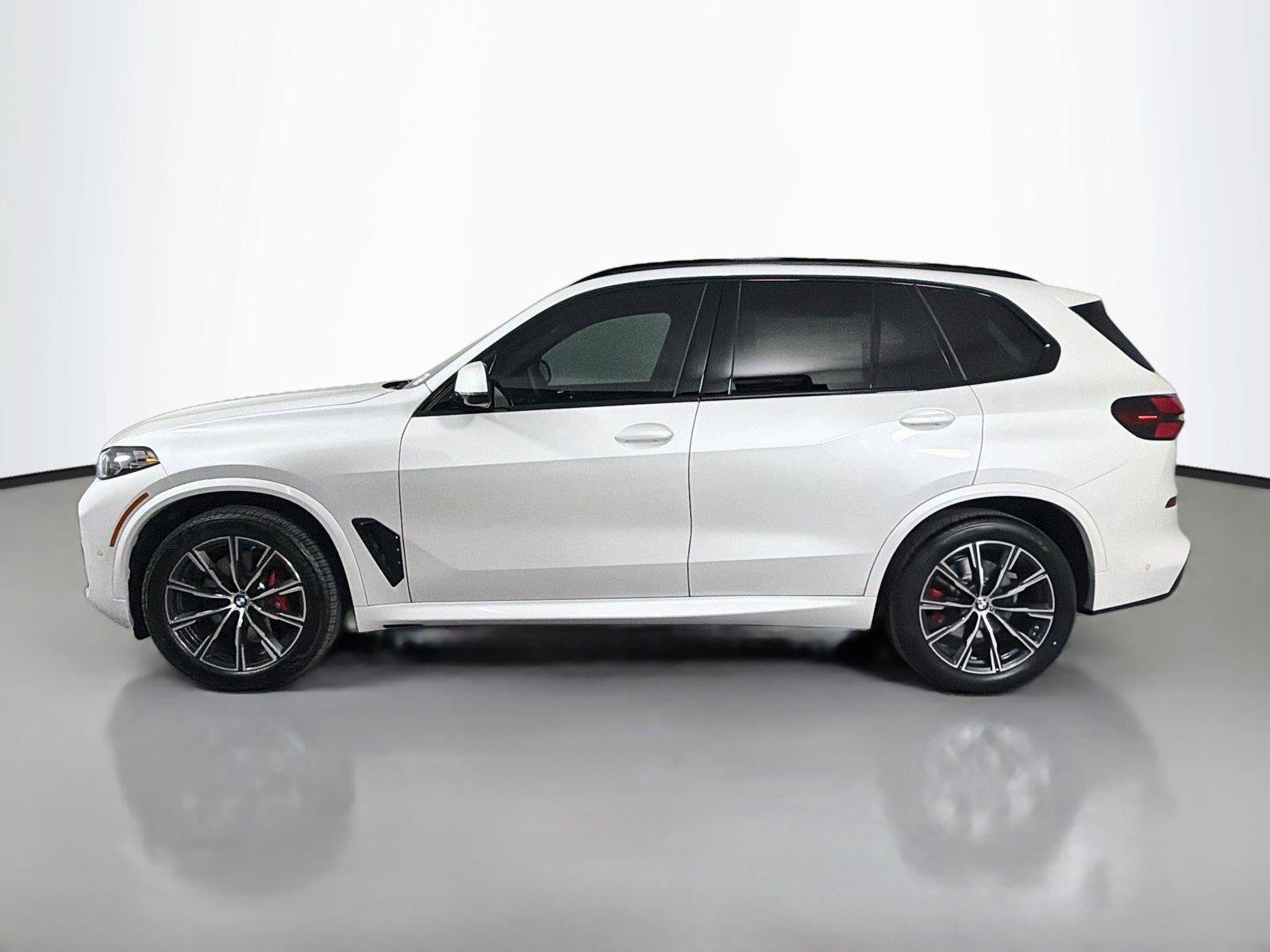 New 2026 BMW X5 sDrive40i w/ M Sport Package RWD image 8