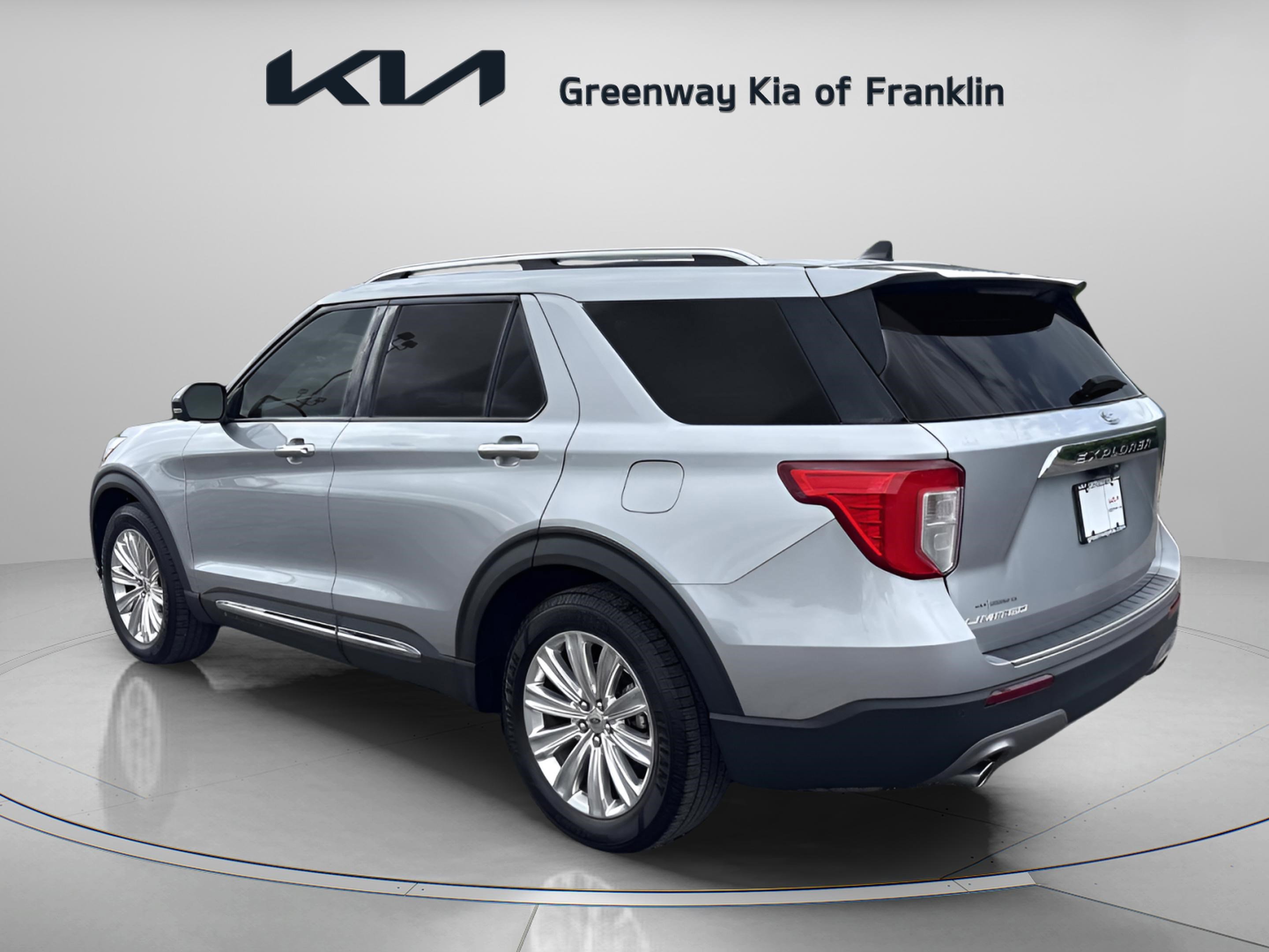 Used 2021 Ford Explorer Limited w/ Equipment Group 301A RWD image 5