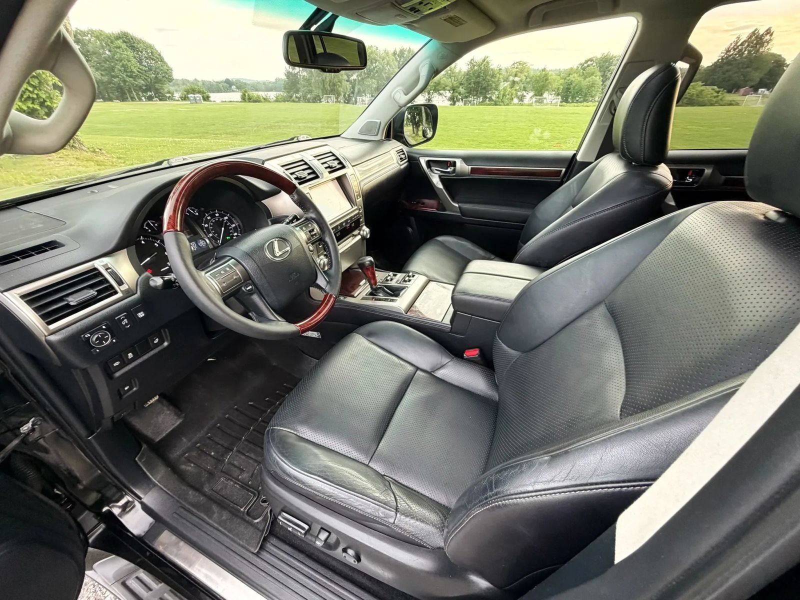 Used 2011 Lexus GX 460 Premium AWD/4WD image 65