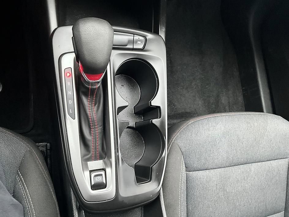 Used 2024 Chevrolet Trax RS image 22