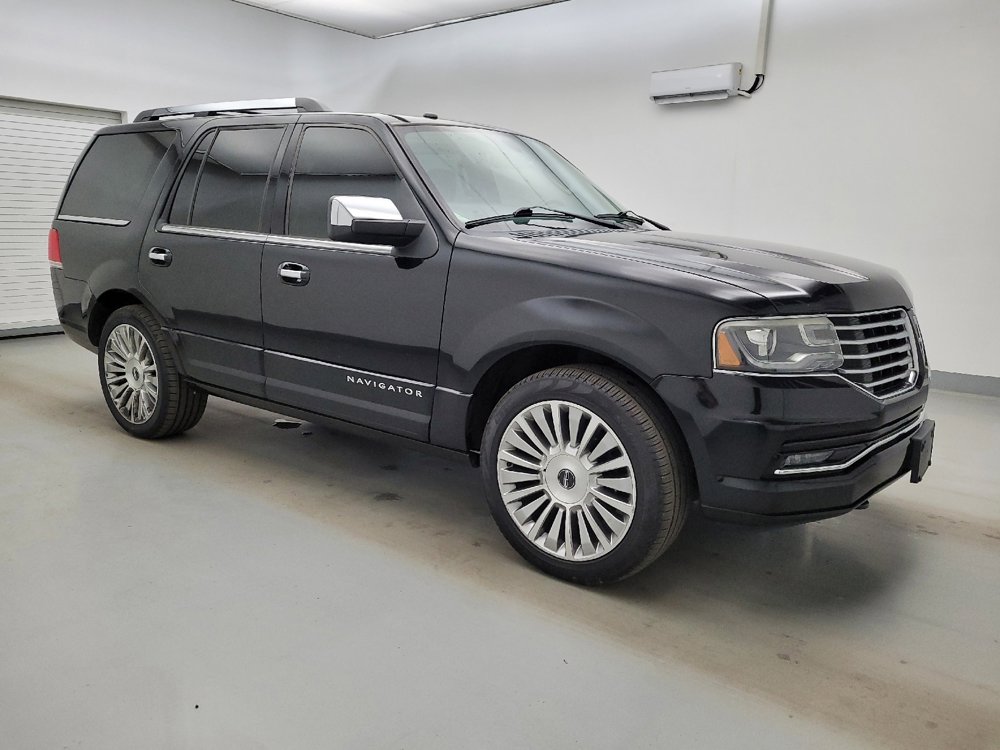 Used 2016 Lincoln Navigator Reserve AWD/4WD image 11