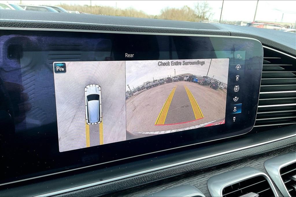 Used 2021 Mercedes-Benz GLS 450 4MATIC image 13