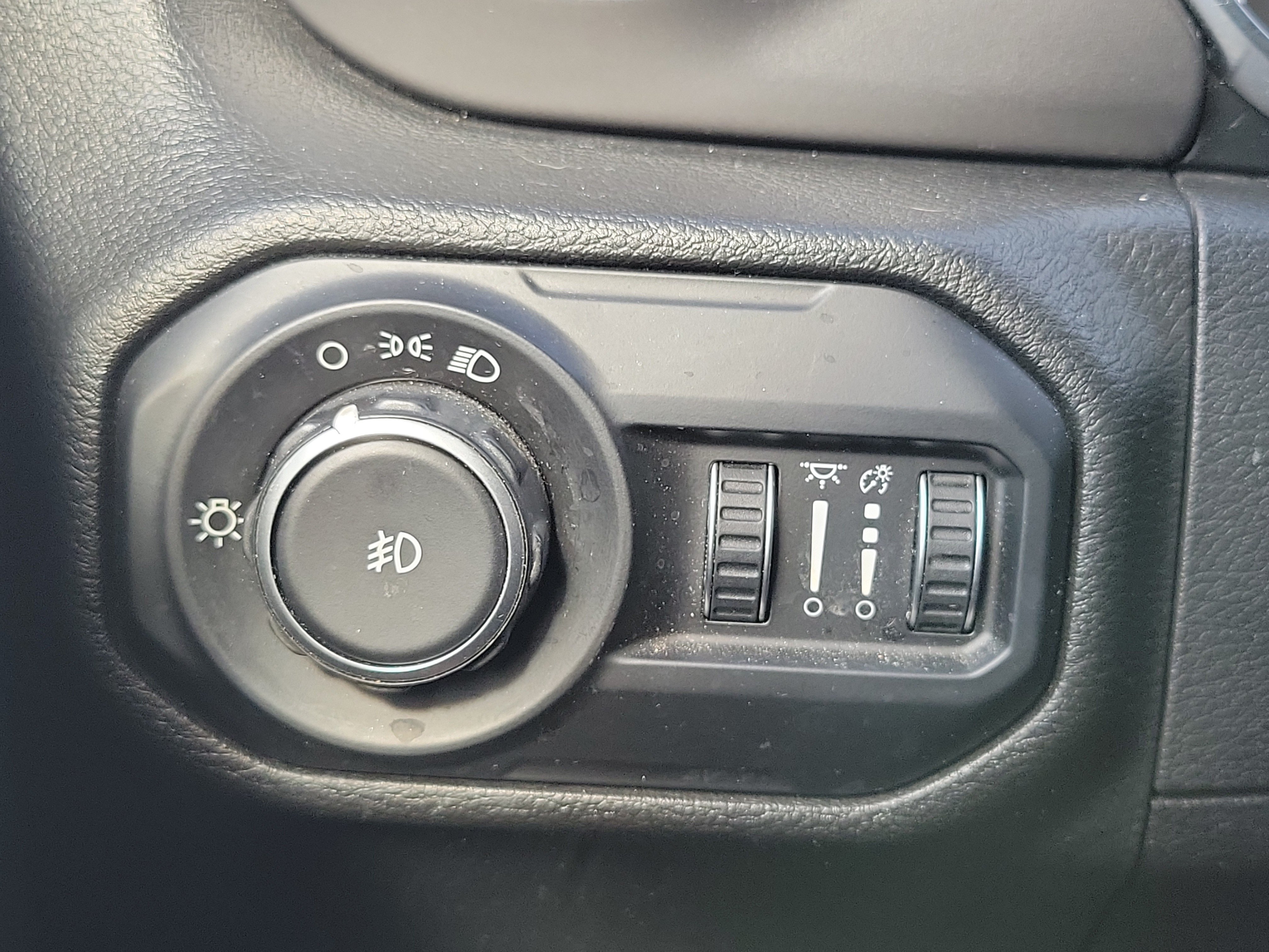 Used 2021 Jeep Wrangler Unlimited Sport AWD/4WD image 22