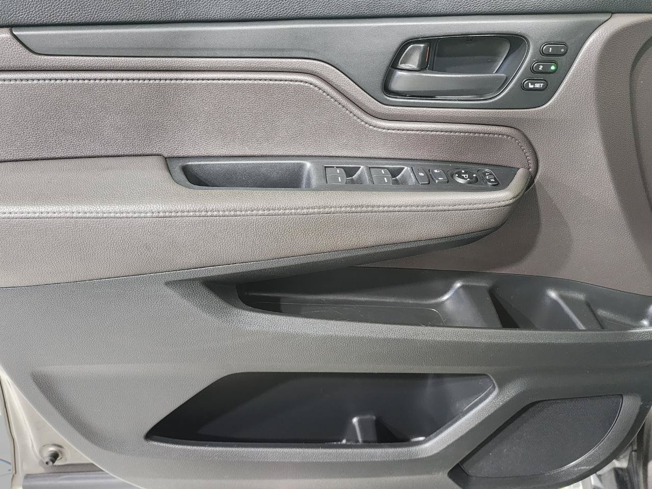 Used 2019 Honda Odyssey EX-L image 11