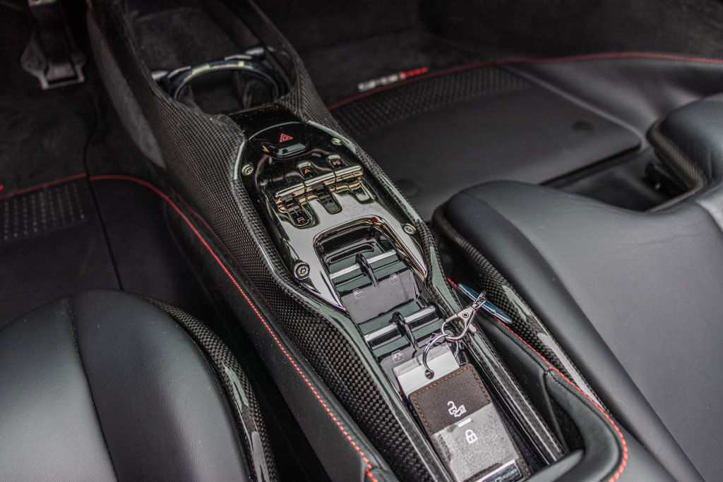 Certified 2022 Ferrari SF90 Spider AWD/4WD image 5