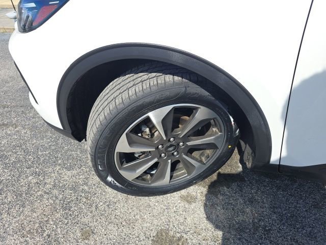 Used 2023 Ford Escape Platinum w/ Class II Trailer Tow Package image 28