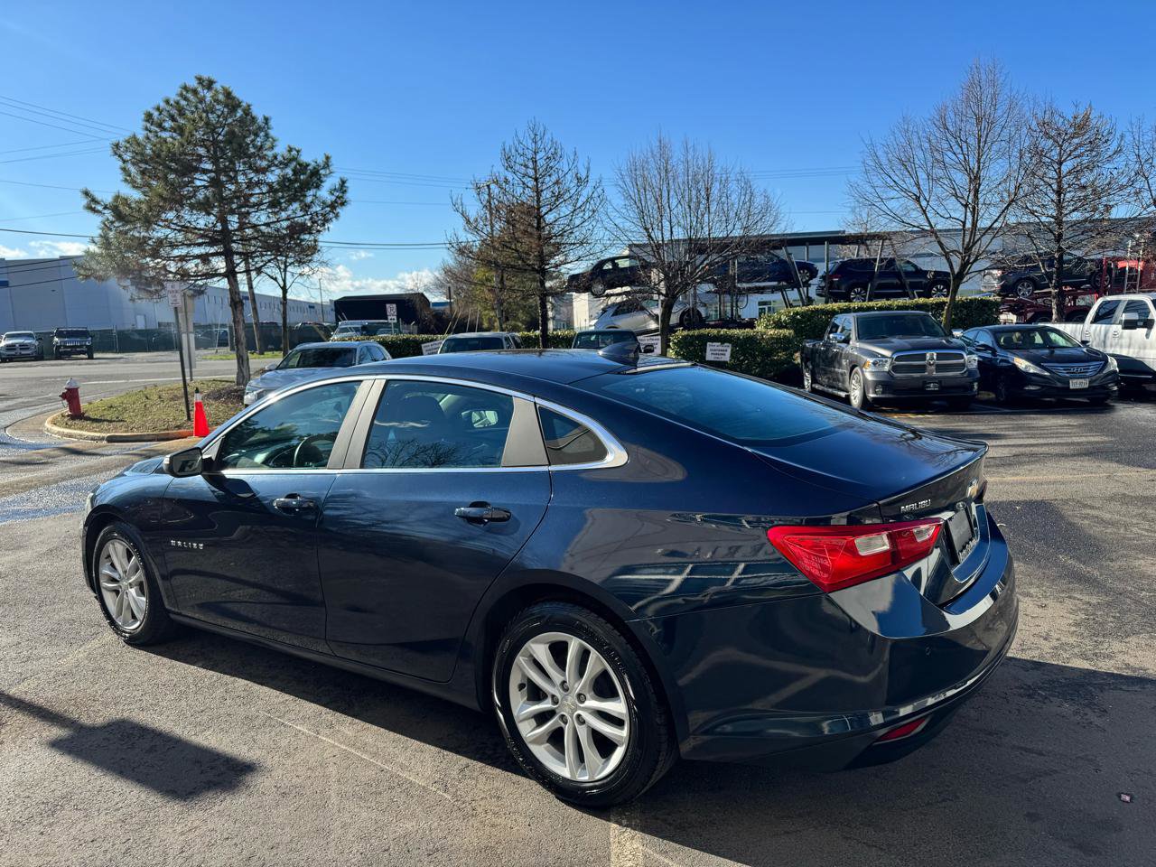 Used 2017 Chevrolet Malibu LT w/ Leather Package image 6