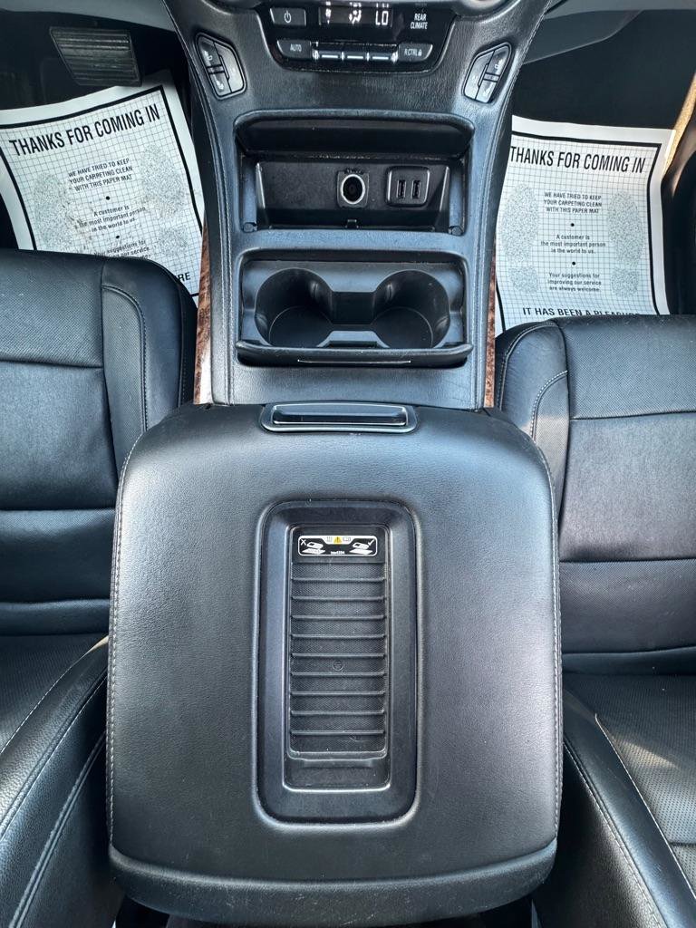 Used 2017 Chevrolet Suburban Premier AWD/4WD image 24