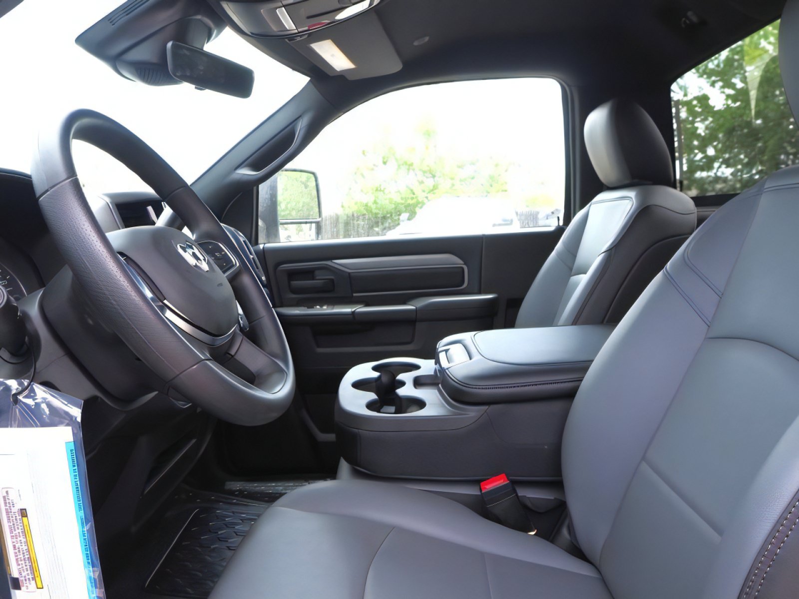New 2025 RAM 3500 Tradesman AWD/4WD image 13