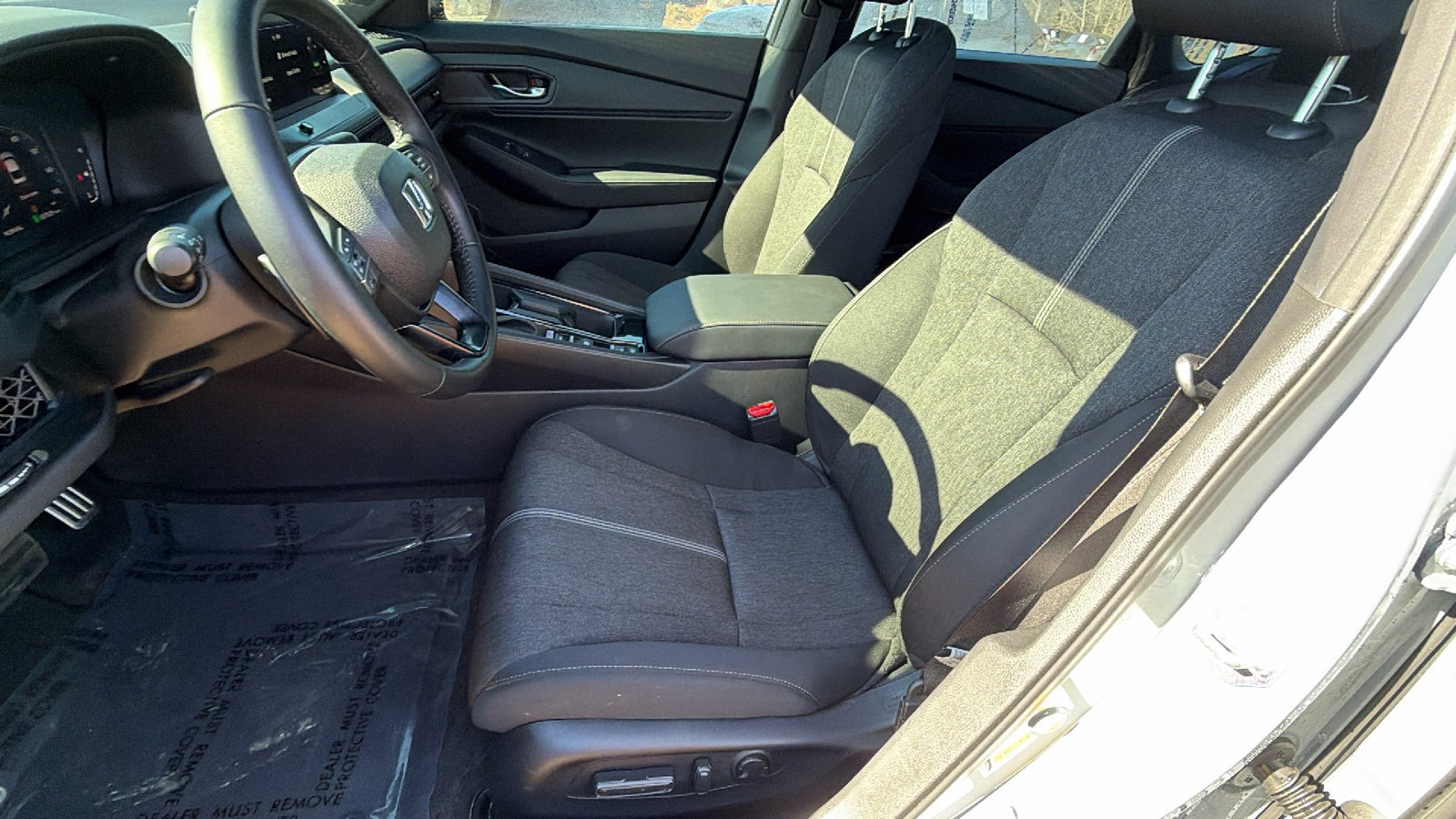 Used 2025 Honda Accord Sport image 16