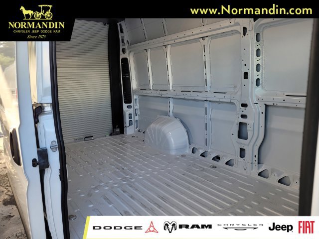 New 2025 RAM ProMaster 3500 w/ Roll-Up Rear Door Package FWD image 7