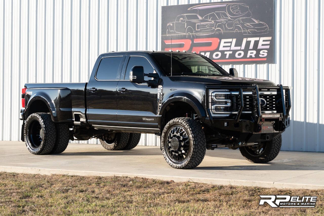 Used 2023 Ford F450 Lariat w/ FX4 Off-Road Package image 2