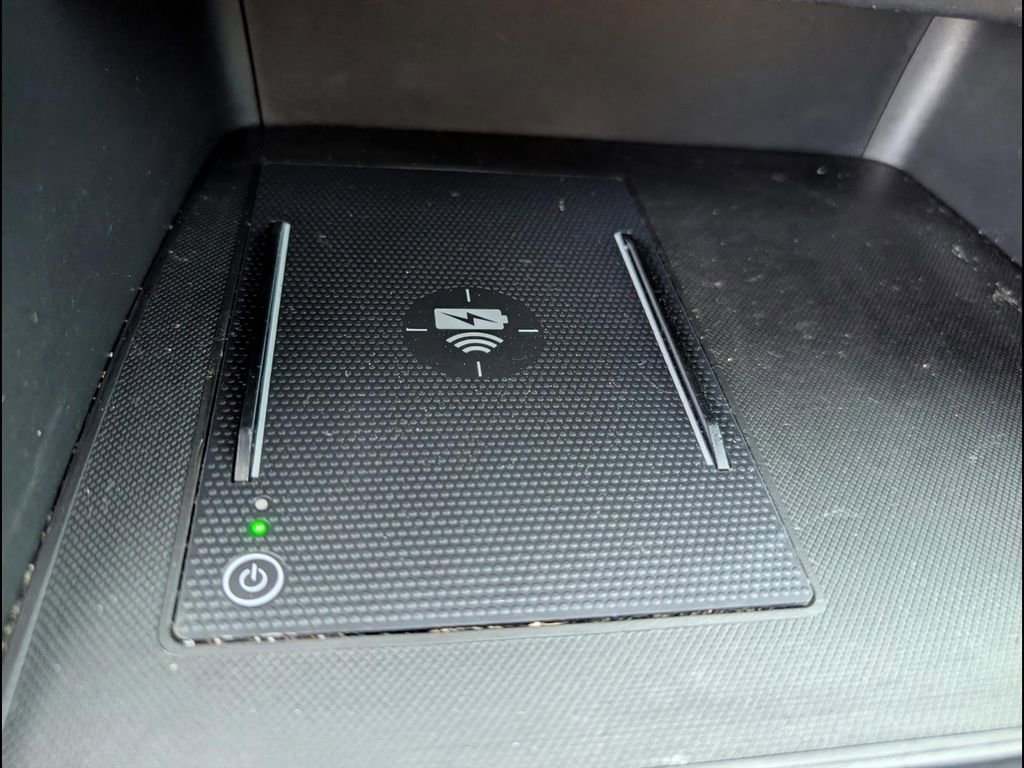 Used 2025 Honda Pilot Black Edition image 20