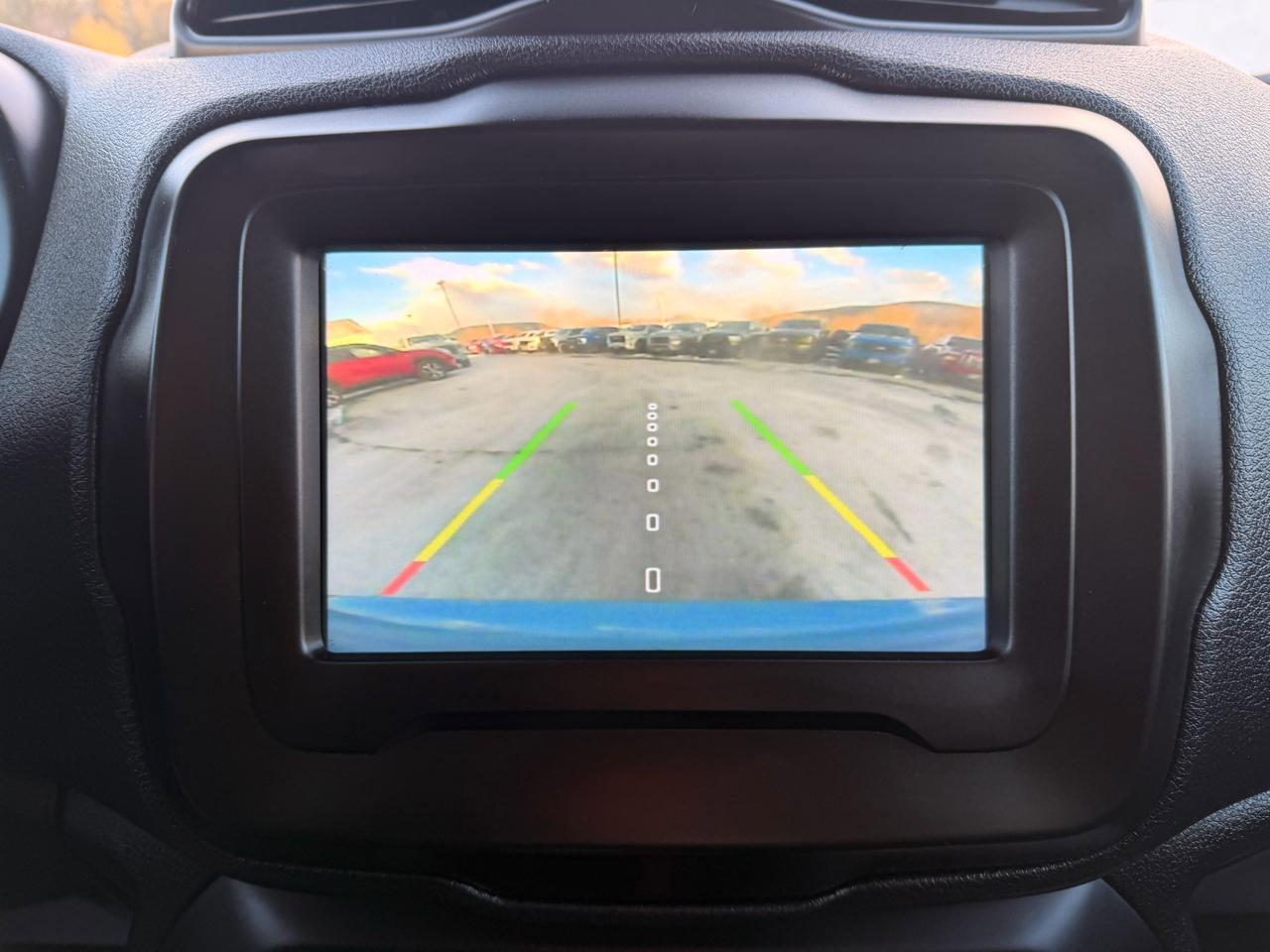 Used 2021 Jeep Renegade Latitude w/ Convenience Group image 30