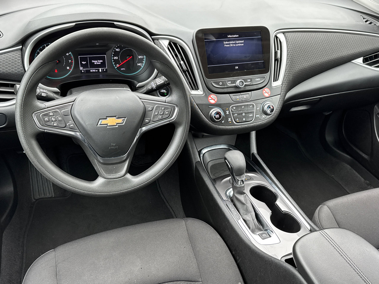 Used 2025 Chevrolet Malibu LT image 21