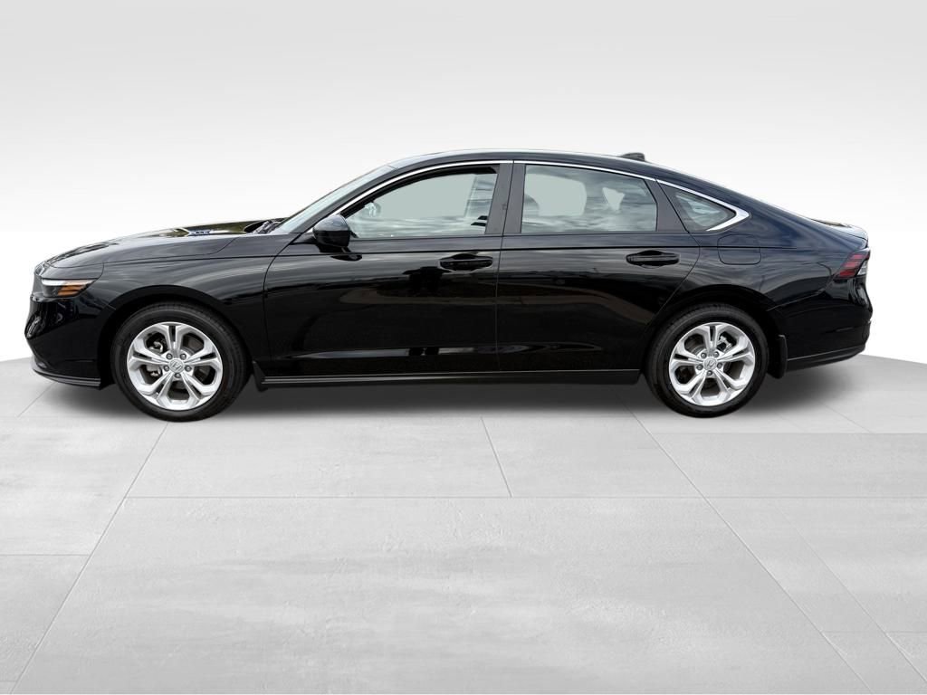 Used 2025 Honda Accord LX image 3