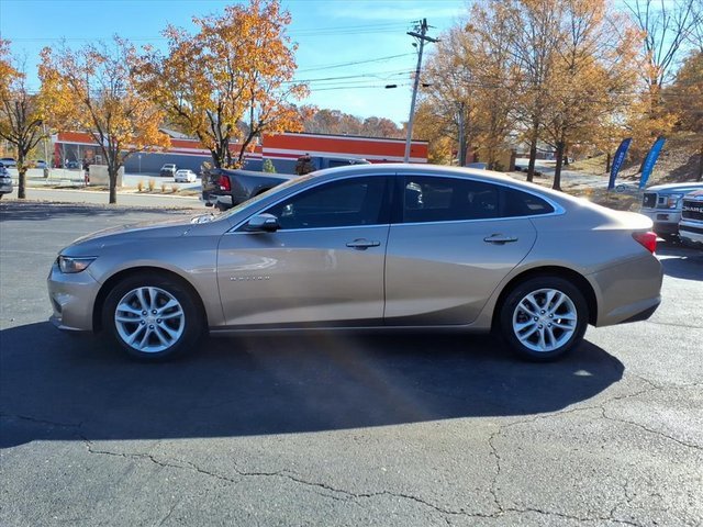 Used 2018 Chevrolet Malibu LT image 18