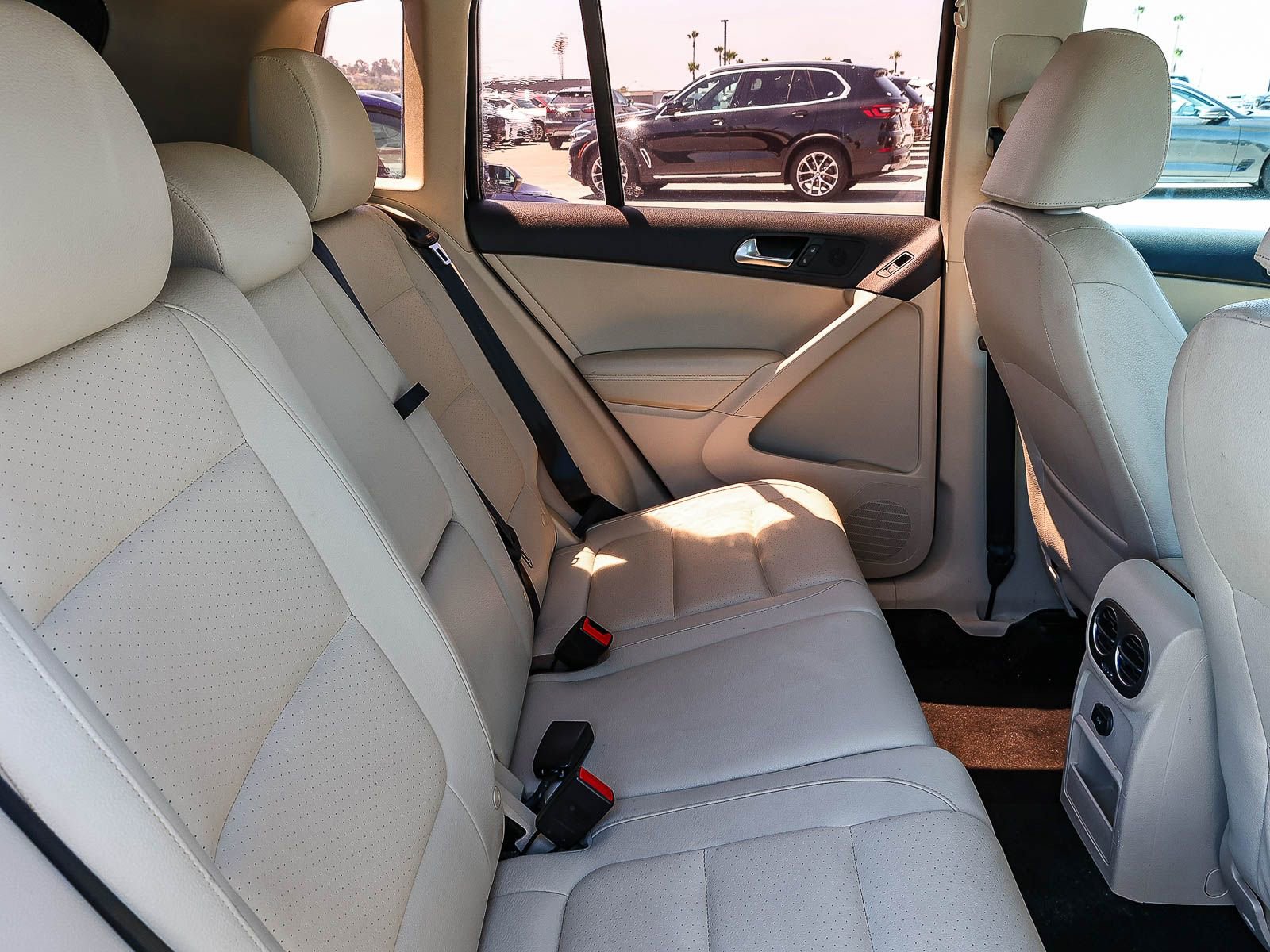 Used 2016 Volkswagen Tiguan S FWD image 19