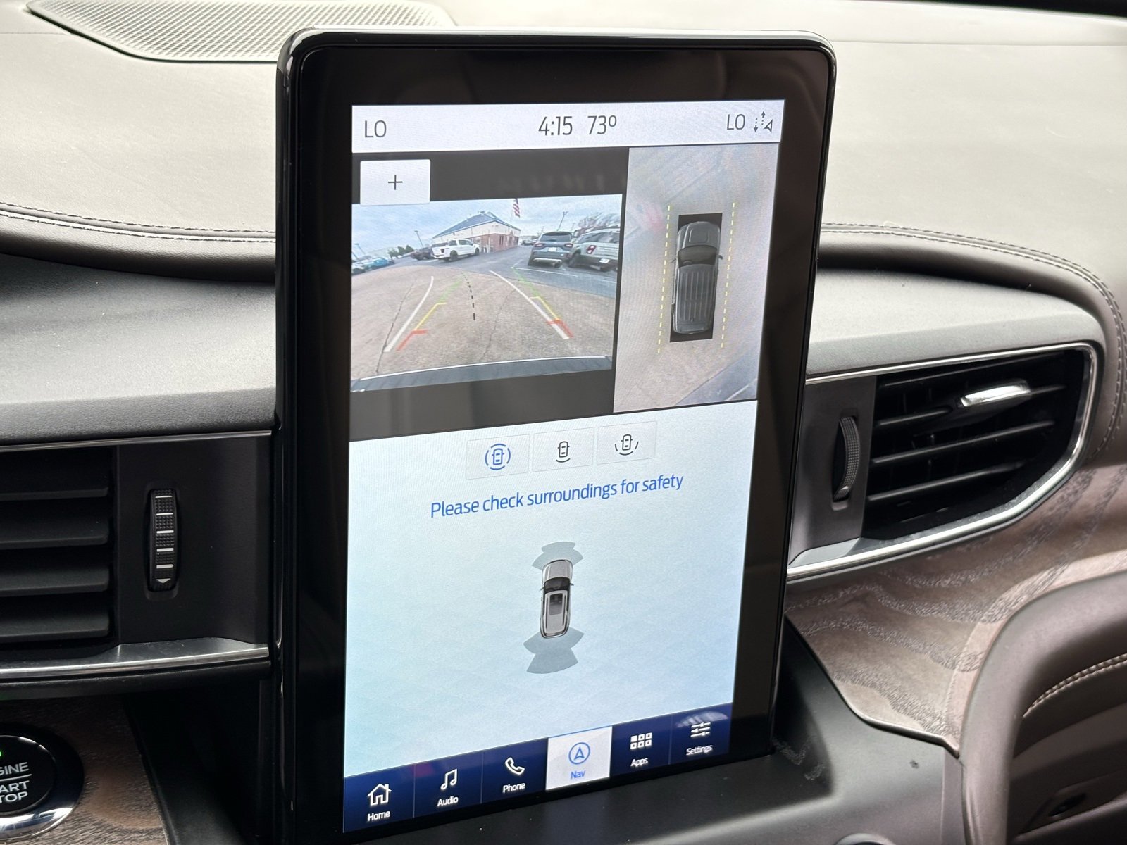 Used 2020 Ford Explorer Platinum w/ Premium Technology Package image 6