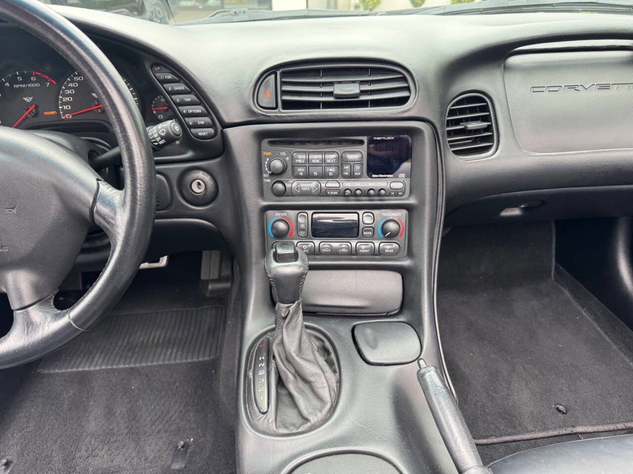 Used 2001 Chevrolet Corvette Convertible w/ Preferred Equipment Group2 image 11