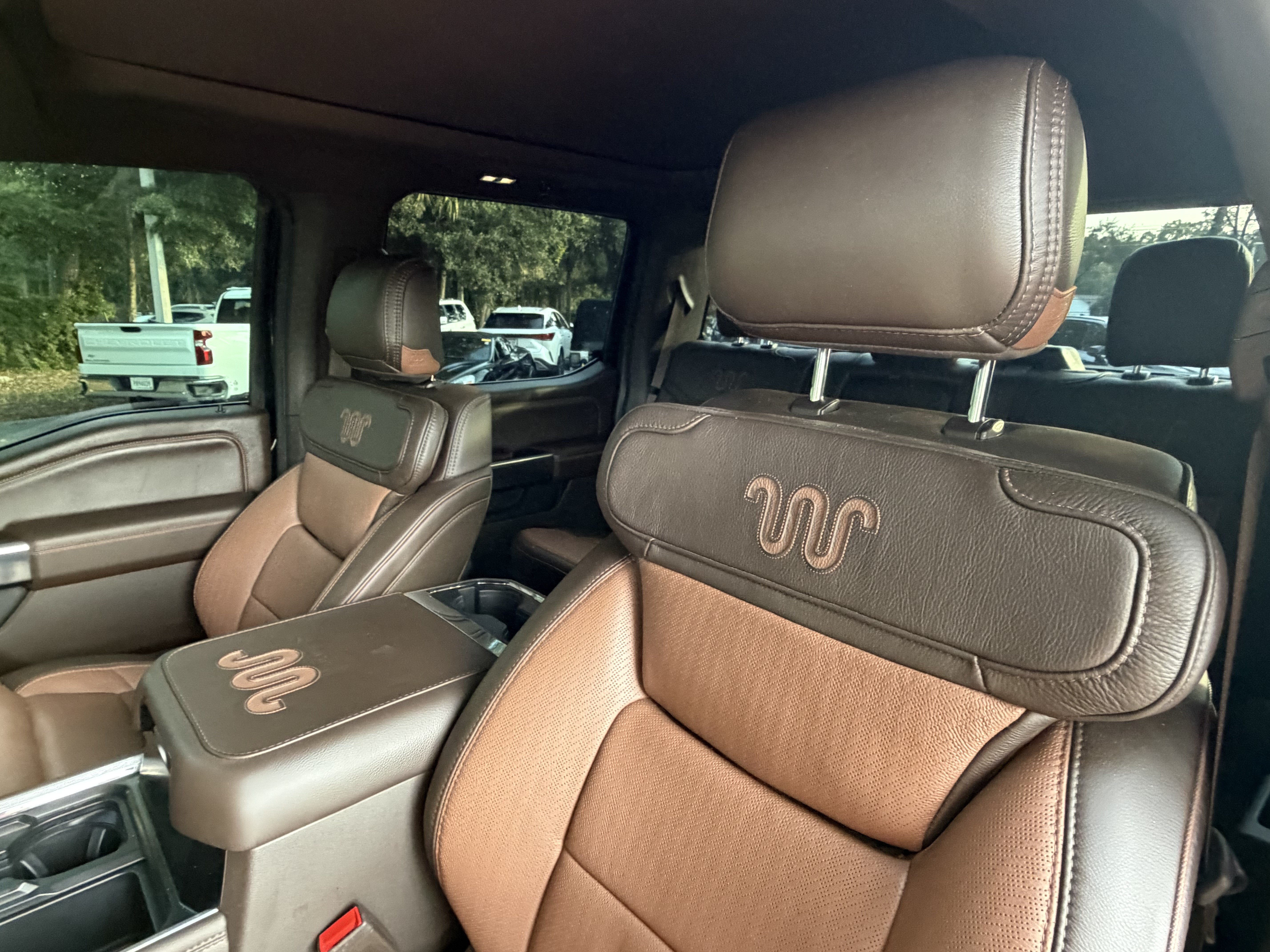 Used 2025 Ford F350 King Ranch w/ FX4 Off-Road Package AWD/4WD image 18