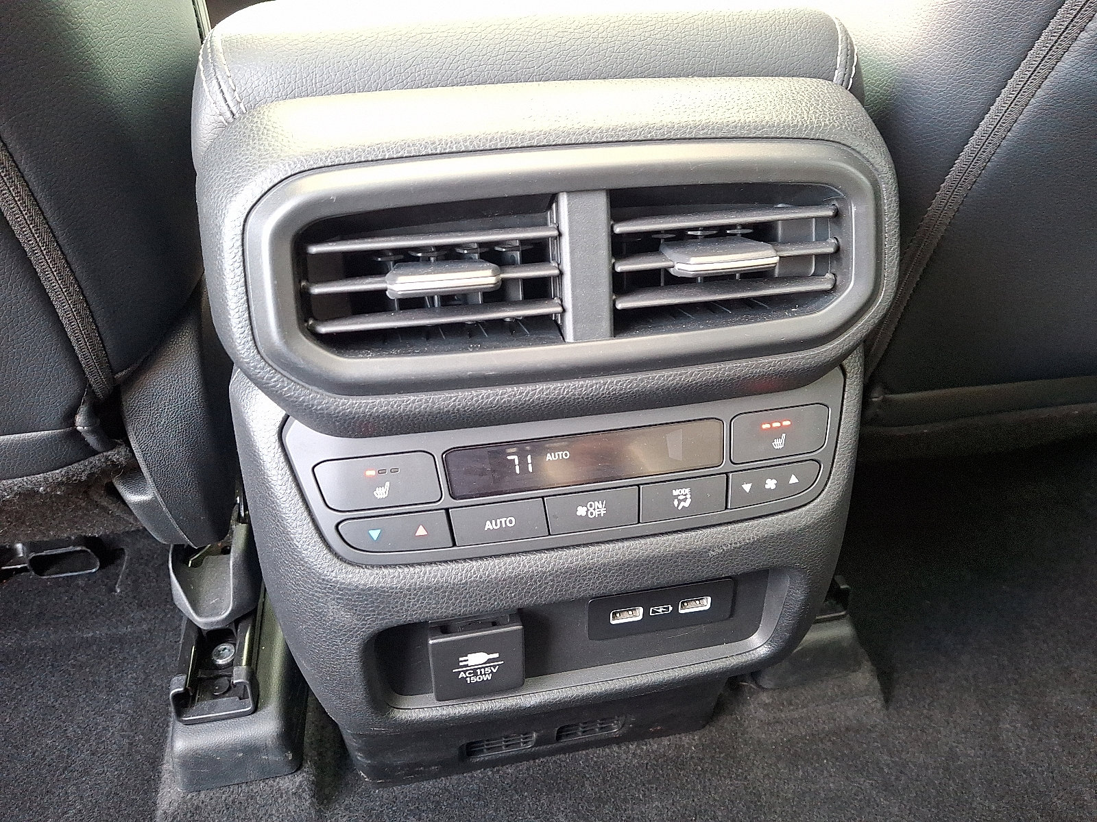 Used 2023 Honda Pilot Elite image 11