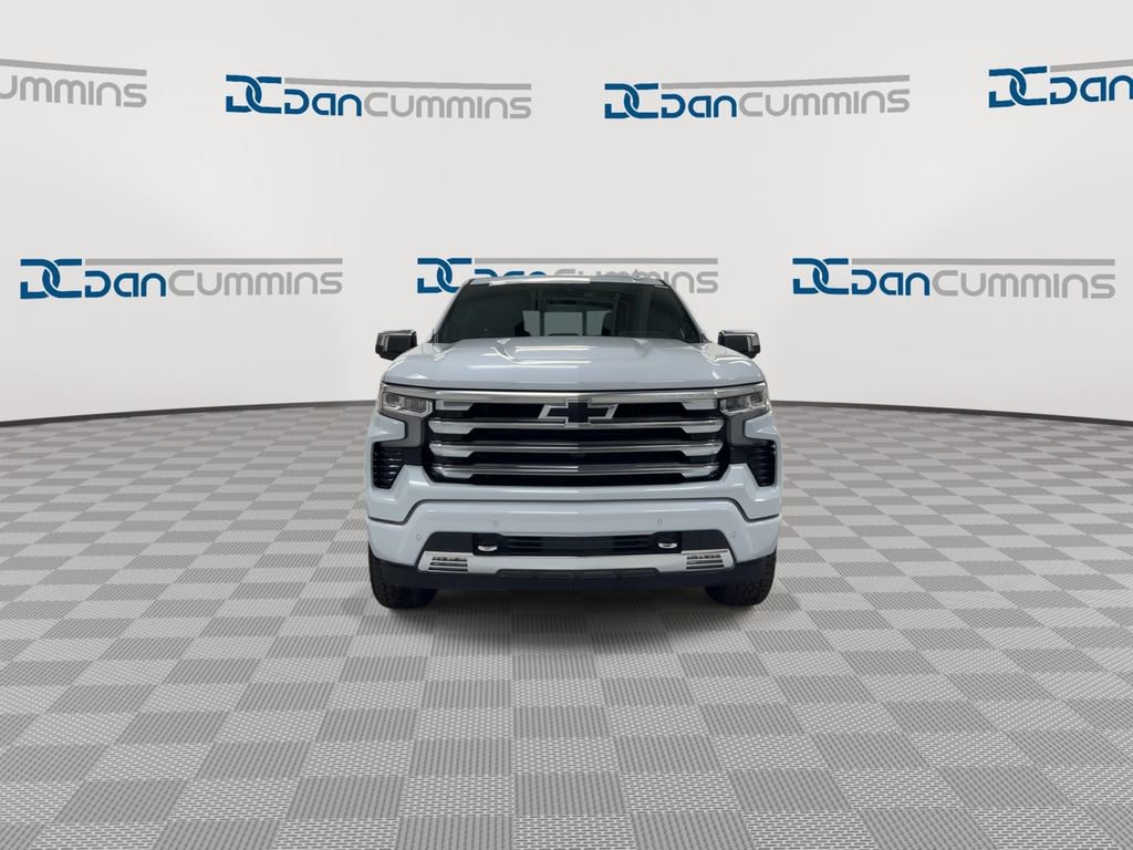 New 2026 Chevrolet Silverado 1500 High Country w/ Technology Package AWD/4WD image 3