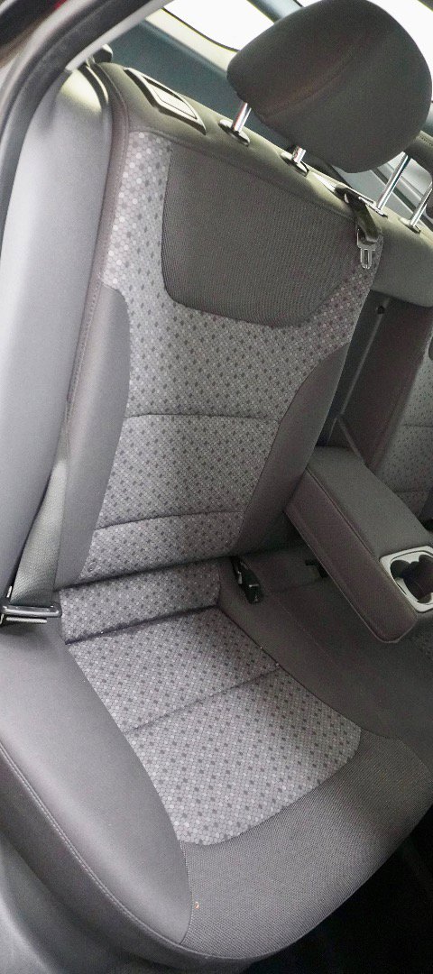 Used 2019 Hyundai Ioniq Plug-In Hybrid image 8