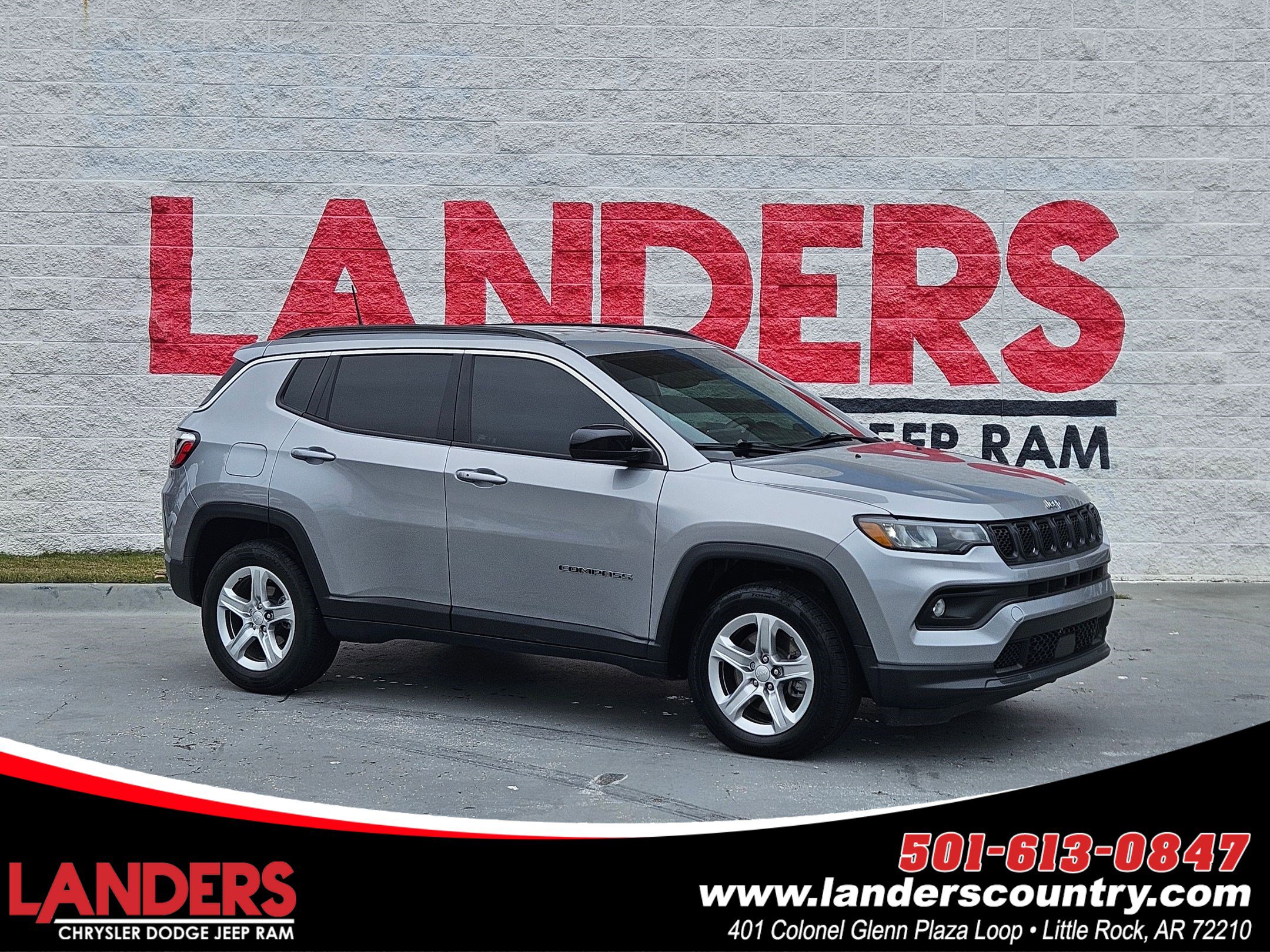 Used 2023 Jeep Compass Latitude w/ Convenience Group image 1
