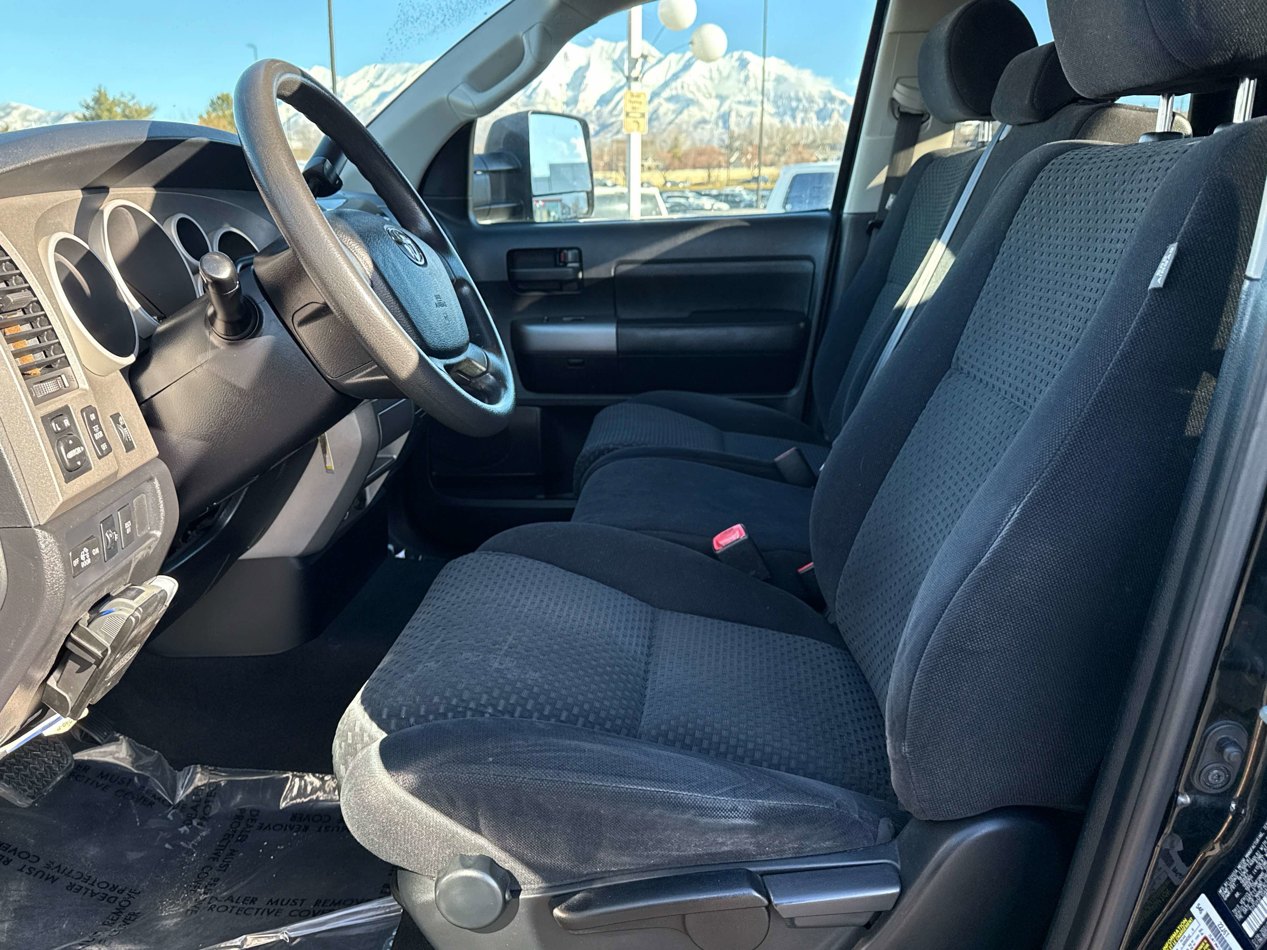 Used 2010 Toyota Tundra 4x4 Double Cab image 9