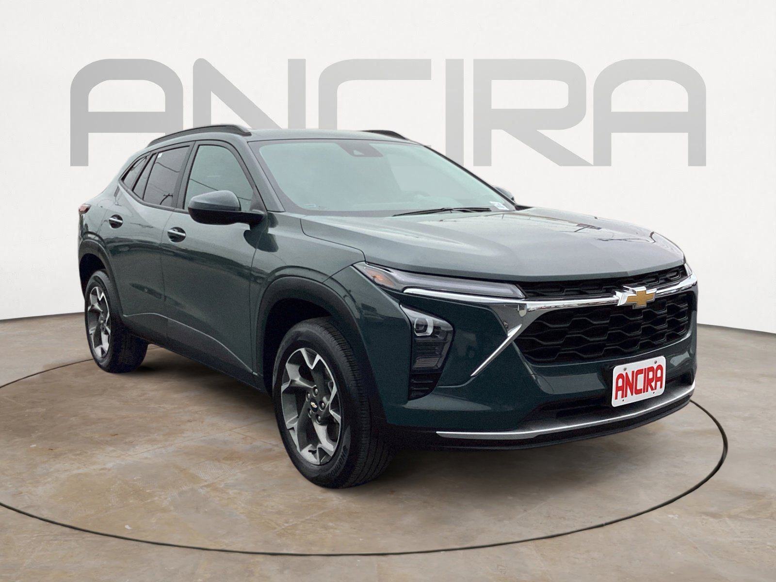 Used 2025 Chevrolet Trax LT FWD image 7